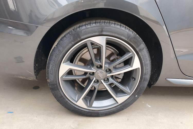 Used Audi A4L 2022 40 TFSI Fashion Dynamic Model
