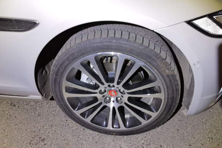 Used Jaguar XFL 2024 2.0T P250 Two-Wheel Drive Prestige Luxury Edition