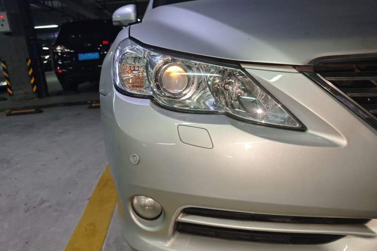 Used Toyota Reiz 2010 2.5V Fengdu Elite Edition Right Front Headlight
