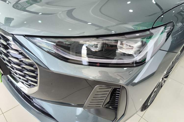 Used Chery Fengyun A8L 2025 1.5 TGDI 145 km Luxury Version
