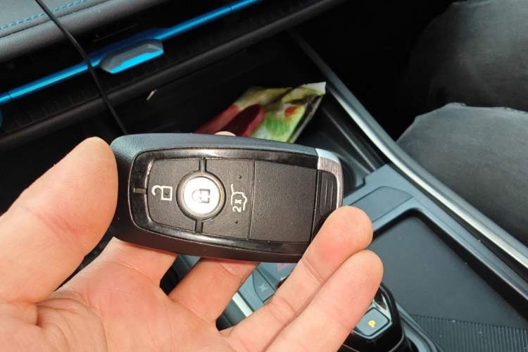 Used Ford Edge 2023 Ford Explorer L 2.0T EcoBoost E-Hybrid Two-Wheel Drive 7-Seater Luxury Model