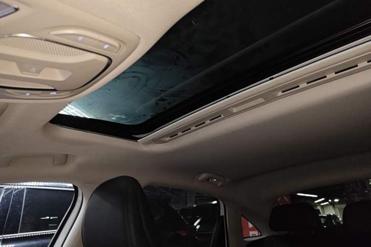 Used Roewe D7 2023 DMH 125km Superior Edition Headliner