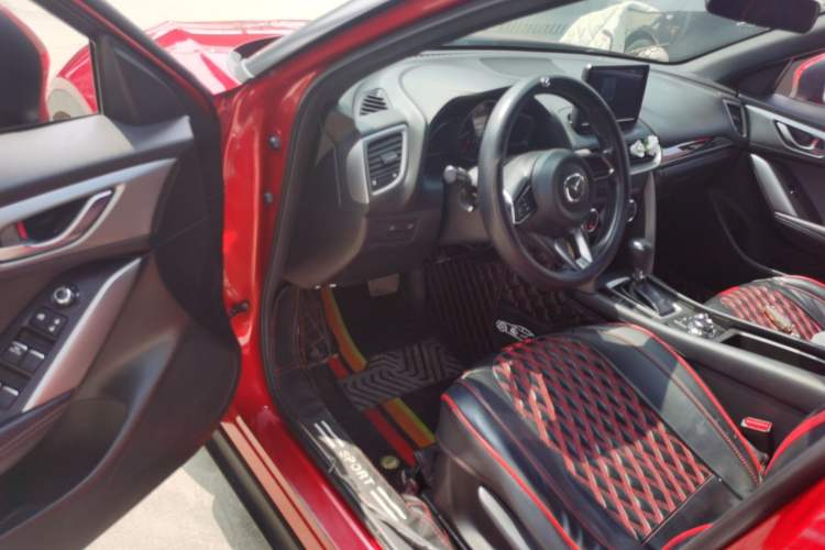 Used Mazda CX-4 2018 2.0L Automatic Two-Wheel Drive Blue Sky Dynamic Version China V Standard