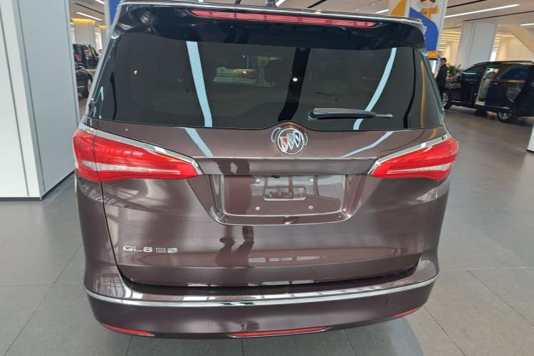 Used Buick GL8 2017 ES 28T Luxury Model China V Standard