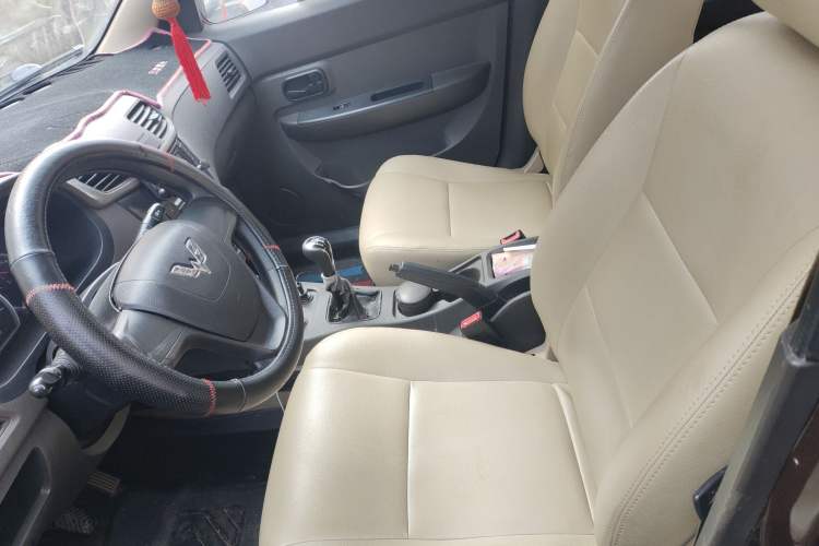 Used Wuling Hongguang 2014 1.5L S Standard Version Left Front Seat