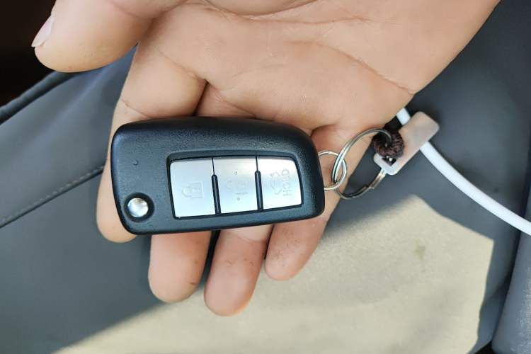 Used Nissan Sylphy 2024 Restyled Version 2 Classic 1.6XE CVT Comfort Edition Vehicle Key