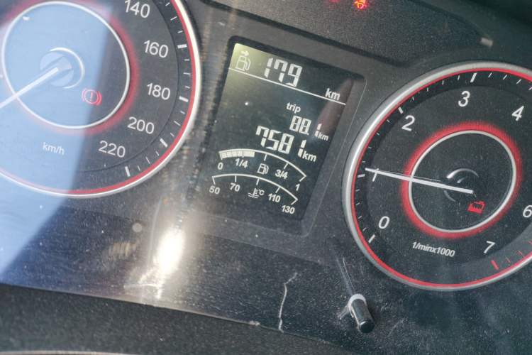 Used Foton Scenic G5 2024 2.0L Gasoline Commercial Version Open-Window 5/6-Seater DAN20L