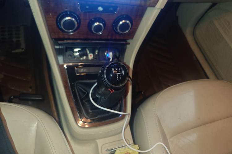 Used Volkswagen Lavida 2013 Revised Version 1.4 TSI Manual Comfort Edition
