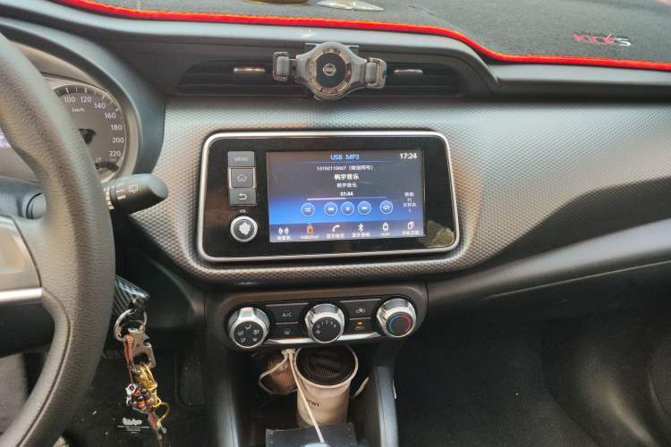 Used Nissan Kicks 2019 1.5L CVT Cool Enjoy Edition
