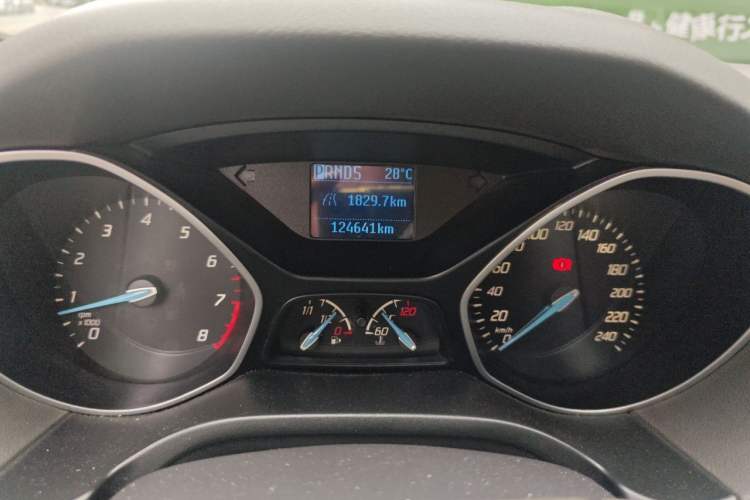 Used Ford Focus 2012 Sedan 1.6L Automatic Comfort Model
