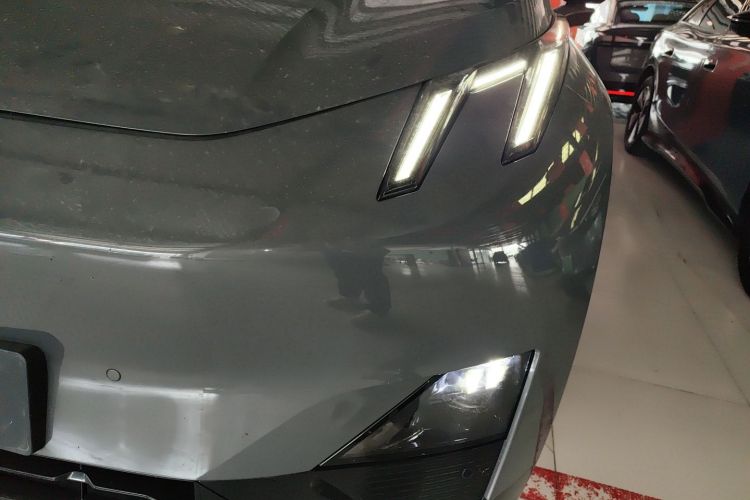 Used Lynk & Co Z20 2025 530 km Range Rear-Wheel Drive Pro Left Front Headlight