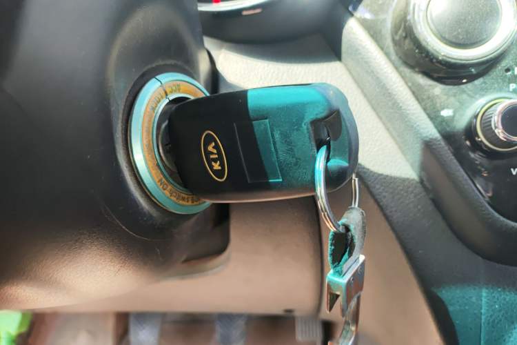 Used Kia K2 2012 Sedan 1.4L MT GLS Commemorative Edition