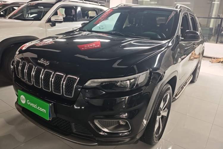 Used Jeep Cherokee 2019 2.0T Four-Wheel Drive Explorer Edition China V