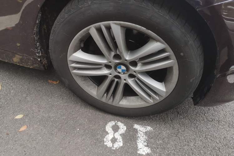 Used BMW 3 Series 2017 320Li Fashion Model Right Front Wheel Hub