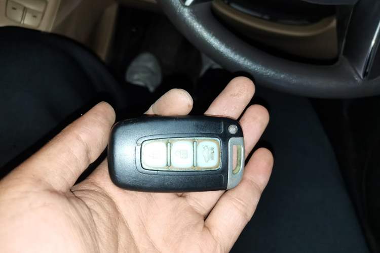 Used Hyundai Elantra (5th Generation / Langdong) 2012 1.6L Manual Leading Model Vehicle Key