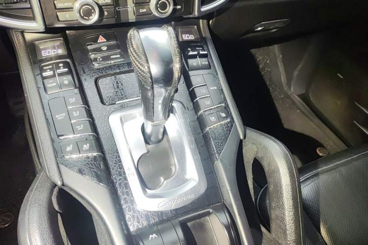 Used Porsche Cayenne 2013 3.6L automatic transmission U.S. specification Gear Lever