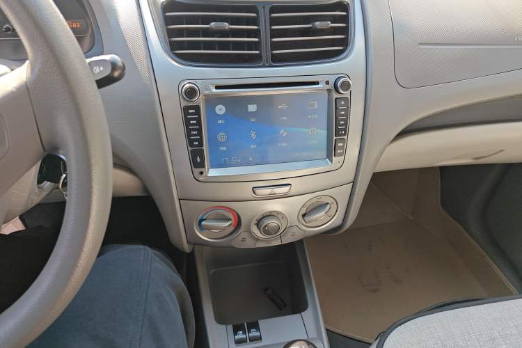 Used Chevrolet Sail 2010 Hatchback 1.2L Manual Ideal Edition
