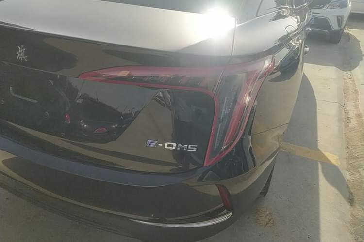 Used Hongqi E-QM5 2023 Revised Version Basic Travel Edition
