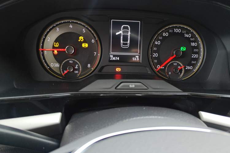 Used Volkswagen Lavida 2019 280TSI DSG Comfort Edition China VI standard Odometer Close Up