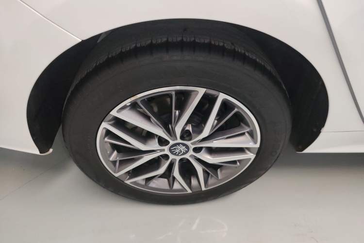 Used BYD Qin PLUS 2023 Champion Edition DM-i 120KM Leading Model Exterior 5