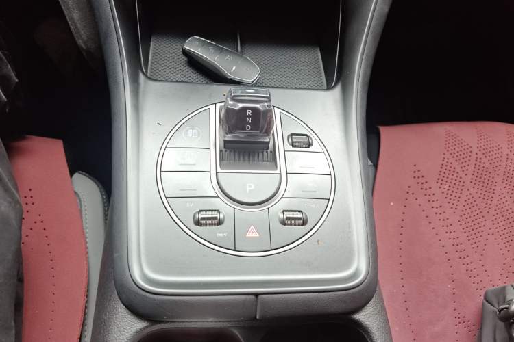 Used BYD Sealion 05 DM-i 2025 DM-i 115KM Prestige Model Gear Lever