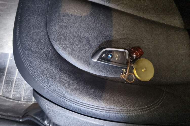 Used BMW X1 2016 sDrive18Li Premium Edition
