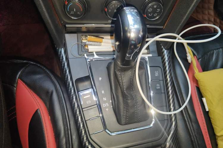 Used Volkswagen Lamando 2019 230TSI DSG Vision Edition China V Standard Gear Lever