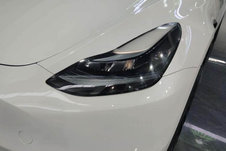 Used Tesla Model Y 2024 Rear-Wheel-Drive Version
