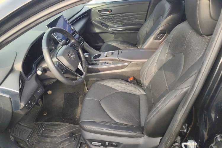 Used Toyota Avalon 2019 Dual-Engine 2.5L XLE Prestige Version China VI Standard Left Front Seat
