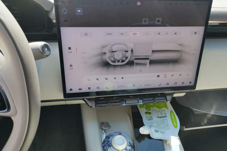 Used Zeekr 7X 2025 75 kWh Rear-Wheel Drive Intelligent Driving Version
