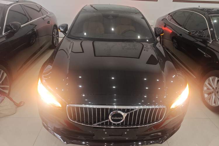 Used Volvo S90 2018 T4 Zhiyuan Edition