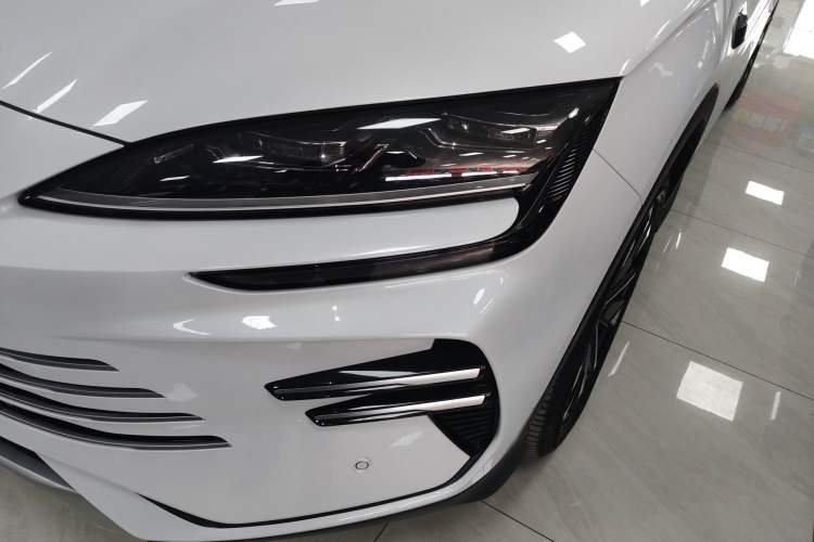 Used BYD Song PLUS New Energy 2025 DM-i Smart Drive 112KM Prestige Model Left Front Headlight