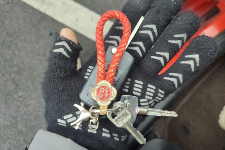 Used Volkswagen Polo 2013 1.6L Automatic Comfort Edition Vehicle Key