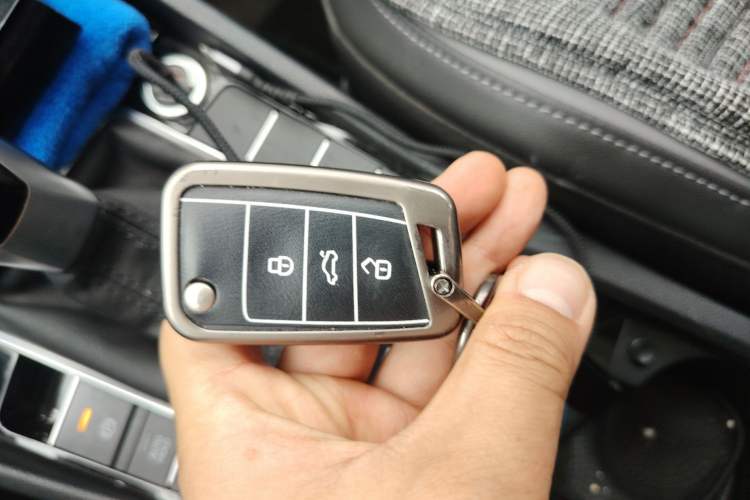 Used Volkswagen Sagitar 2022 280TSI DSG Excellence Edition Vehicle Key