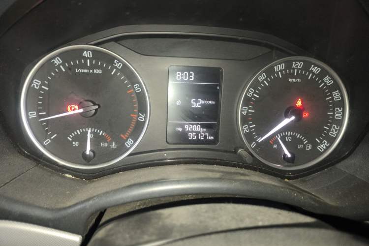 Used Skoda Octavia 2015 Classic Model 1.6L Manual Yijie Edition