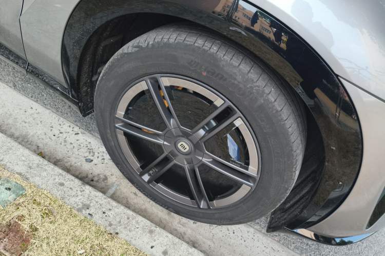 Used Xiaomi Auto YU7 2025 Ultra-Long Range High-Performance All-Wheel-Drive Max Edition