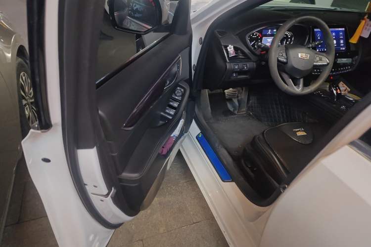 Used Cadillac CT5 2020 28T Tech Edition Driver Seat