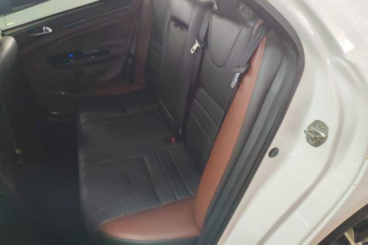 Used BYD Surui 2015 1.5L Manual Luxury Model
