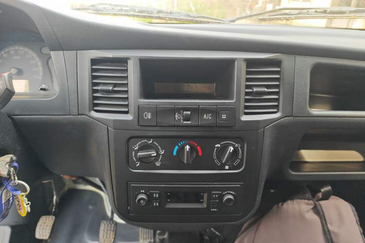 Used Wuling Zhiguang 2023 1.5L Practical Version 5/7 Seats