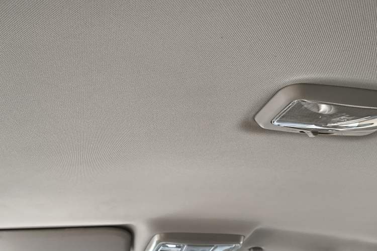 Used Haval H5 Classic 2018 Classic Edition 2.0T Manual Two-Wheel Drive Elite Model Headliner