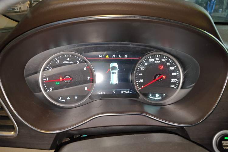 Used Baojun 730 2017 1.8L iAMT Prestige Version 7 Seats Instrument Cluster