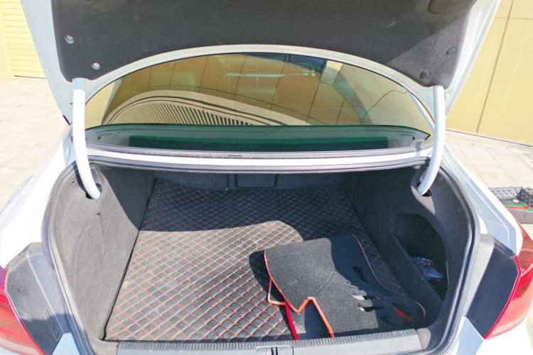 Used Volkswagen FAW-Volkswagen CC 2015 1.8TSI Luxury Model Trunk