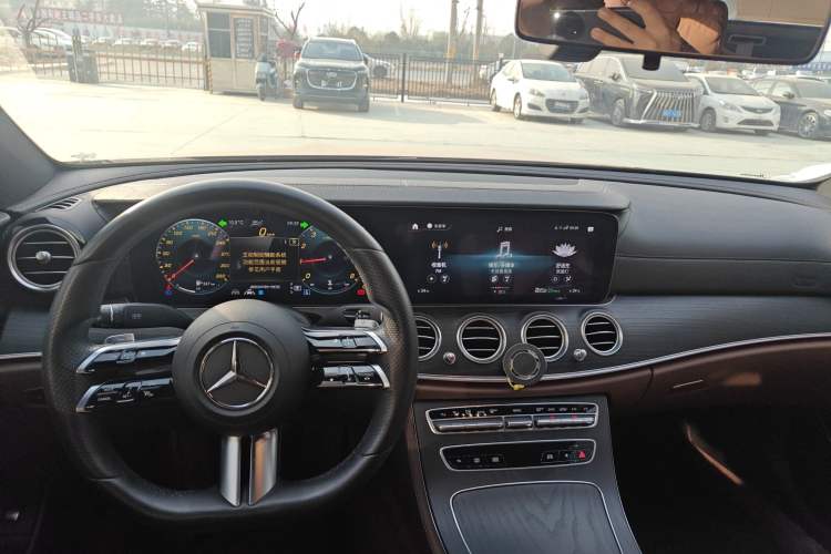 Used Mercedes-Benz E-Class 2021 Facelift E 260 L Sport Edition