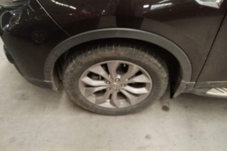 Used GAC Trumpchi GS3 2017 200T Automatic Elite Edition Left Front Wheel Hub