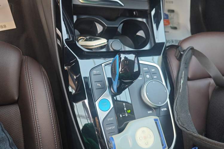 Used BMW iX3 2022 Updated Leading Version
