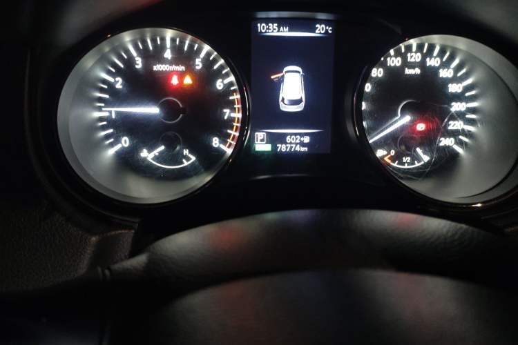 Used Nissan X-Trail 2019 2.0L CVT Smart Connect Comfort Edition 2WD Odometer Close Up