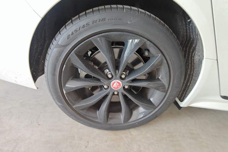 Used Jaguar XFL 2021 XFL 2.0T P250 All-Wheel-Drive Shimmering Black Sport Edition
