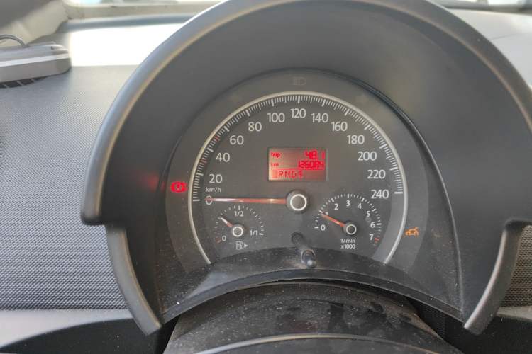 Used Volkswagen Beetle 2010 1.6 AT Instrument Cluster