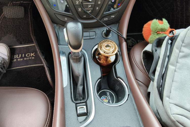 Used Buick Envision 2021 532T Two-Wheel-Drive Elite Version Gear Lever