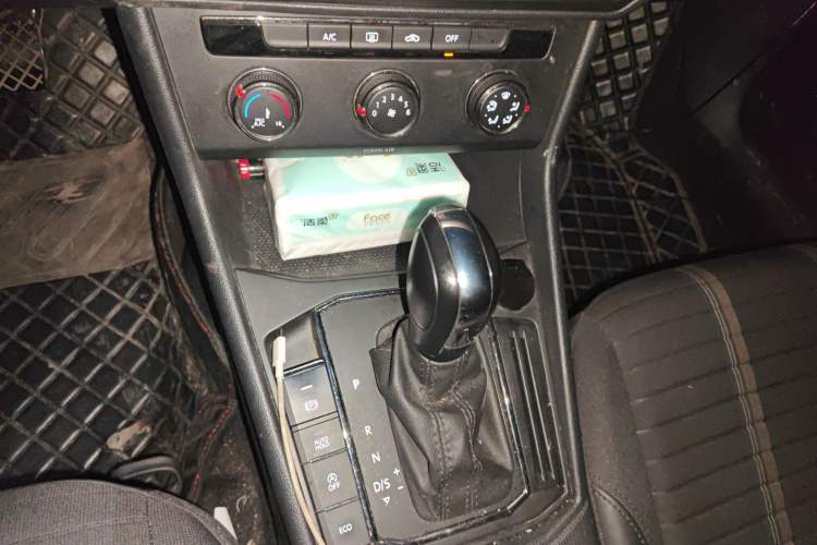 Used Volkswagen Lavida 2021 280TSI DSG Comfort Edition Gear Lever